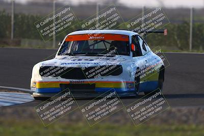 media/Jan-18-2026-CalClub SCCA (Sun) [[8bc6468723]]/Group 7 Race/Turn 1/